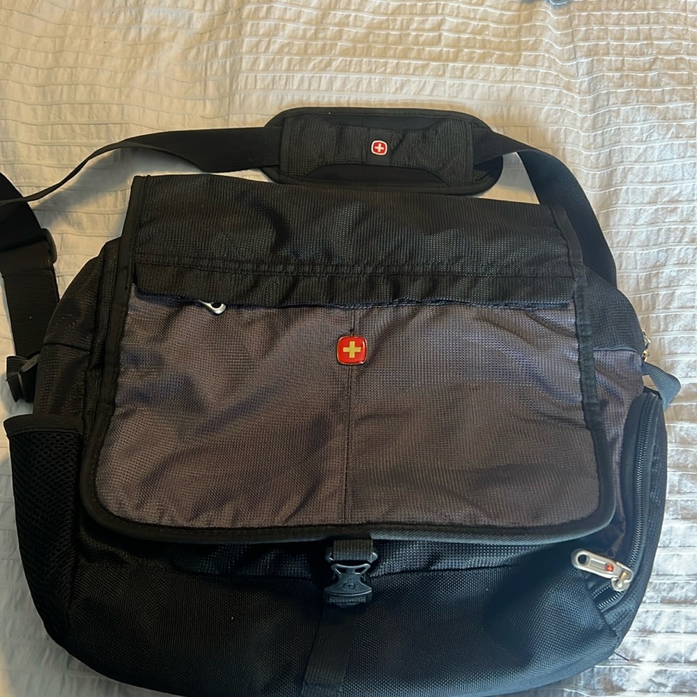 Swissgear Messenger Laptop Bag